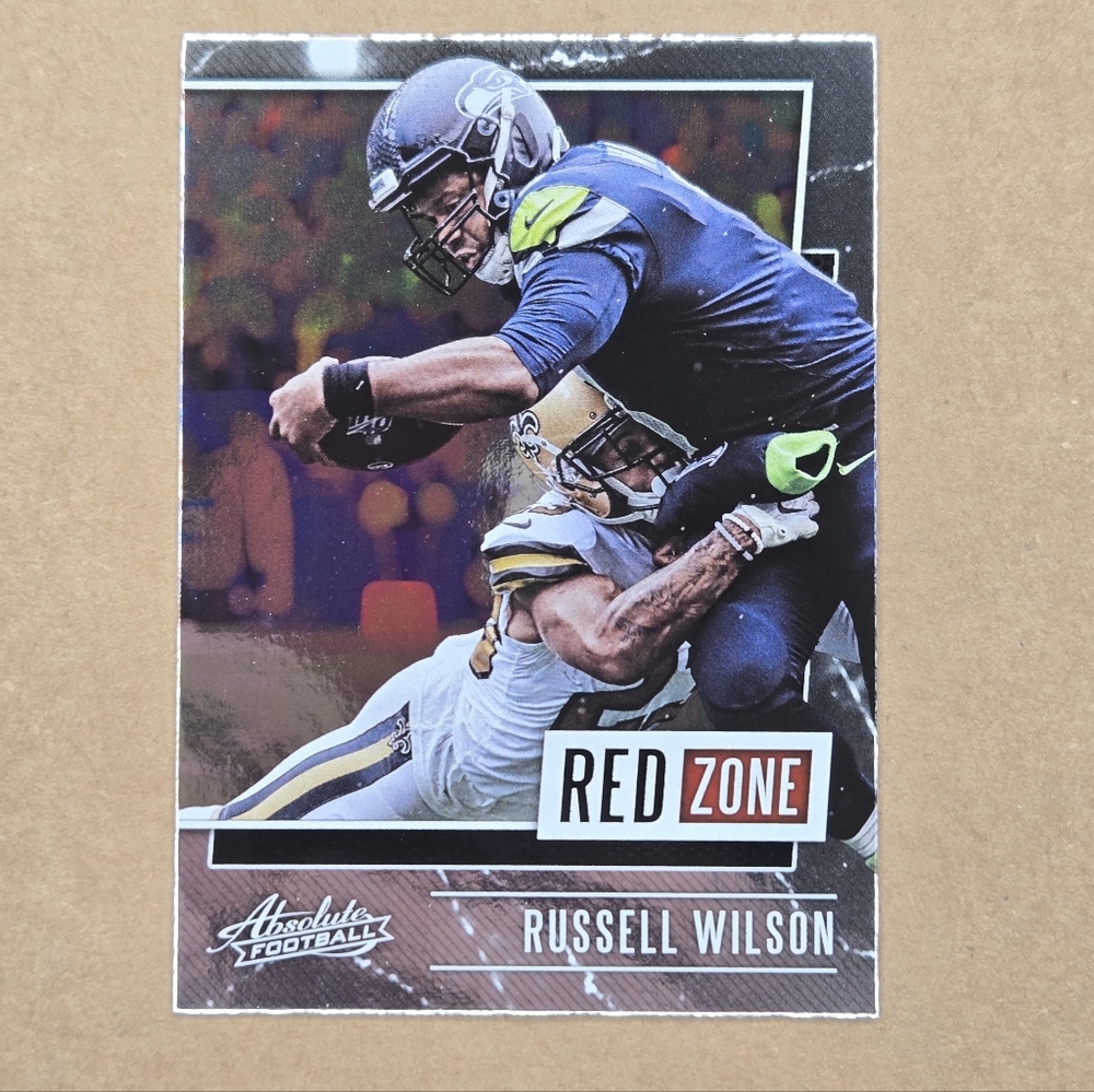 Russell Wilson 2020 Panini Red Zone Absolute Insert NFL Trading Card RZ-RW